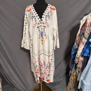 White Dress with Floral Design 3X